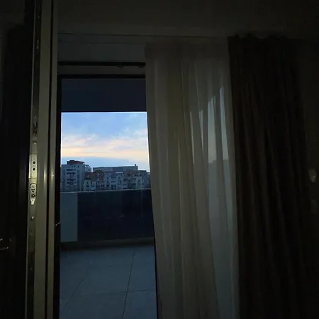 Fancy Apartment With 2Br-2
