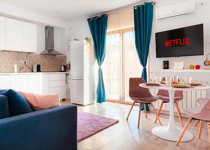 Downtown Apartment Boutique - Blue & Pink Bucureşti